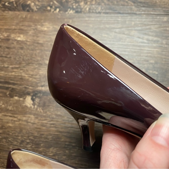 Salvatore Ferragamo Carla Pumps Kitten Heel in Burgundy/Wine Color - Picture 10 of 11